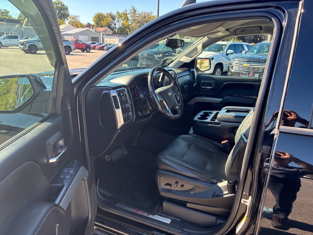 Used 2018 Chevrolet Silverado 1500 LT w/ All Star Edition AWD/4WD image 10