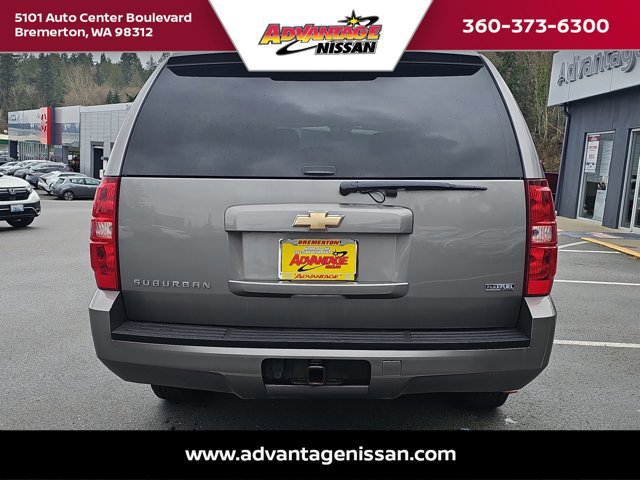 Used 2007 Chevrolet Suburban LT image 4
