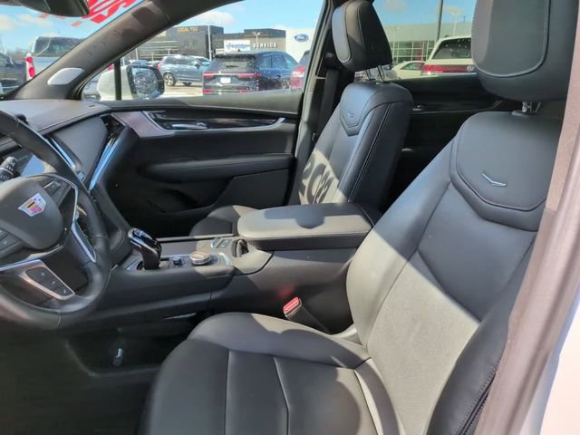 Used 2022 Cadillac XT5 Premium Luxury image 16