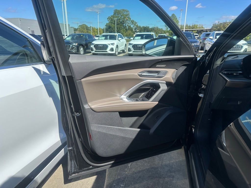 New 2025 Audi Q5 Premium Plus image 8