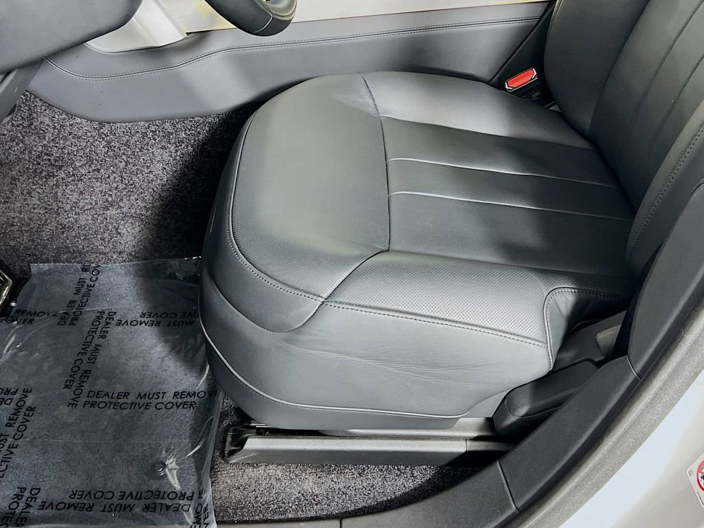 Used 2023 Land Rover Range Rover SV image 20