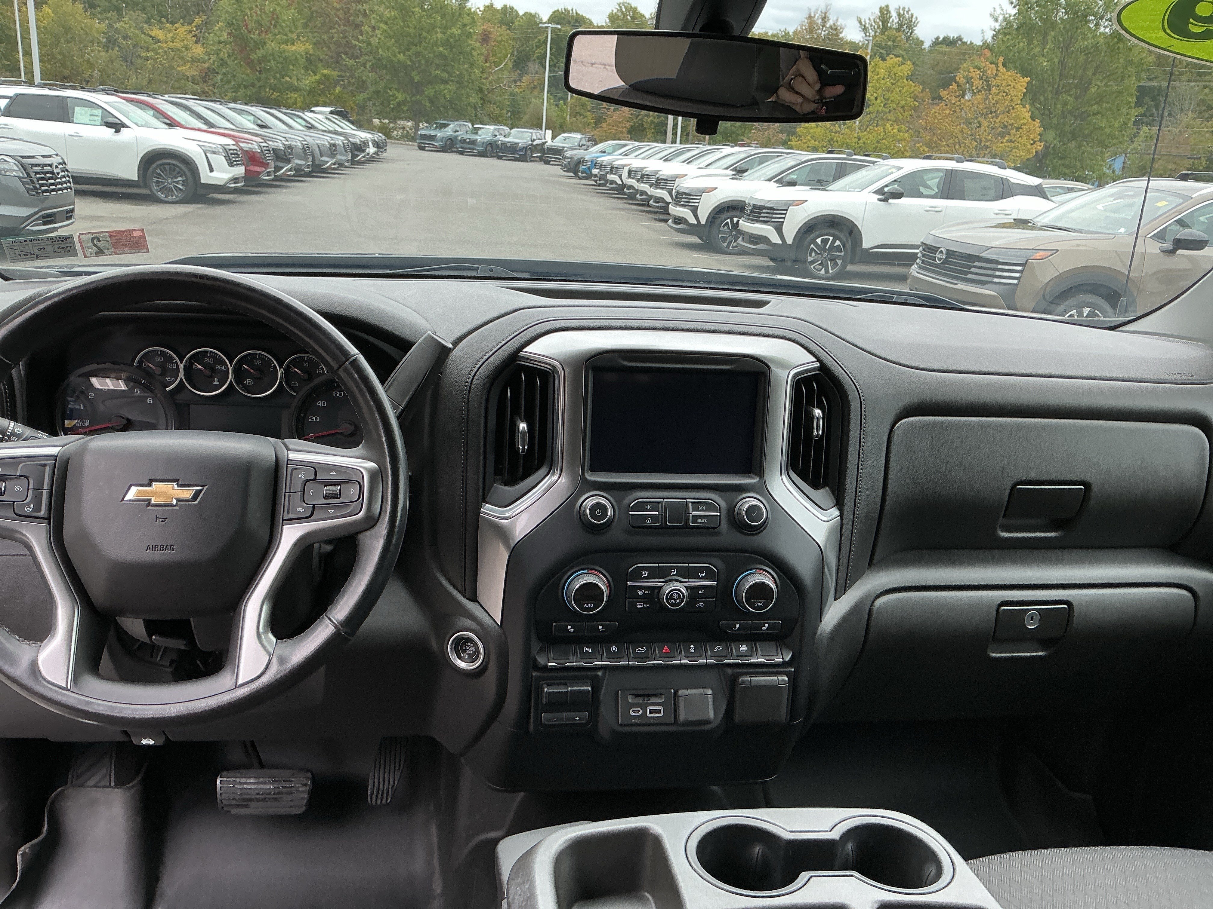 Used 2019 Chevrolet Silverado 1500 LT w/ All-Star Edition AWD/4WD image 11