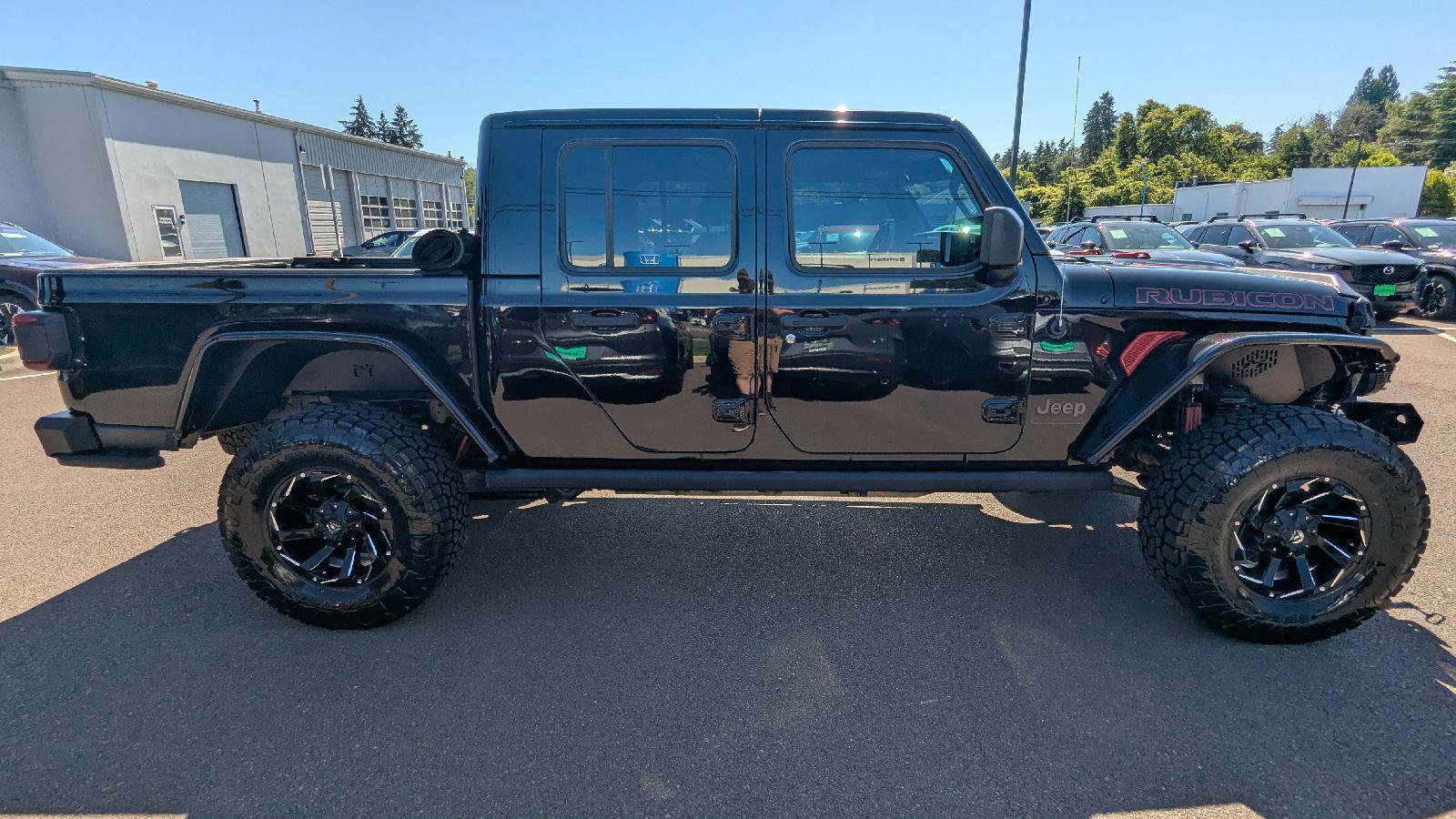 Used 2020 Jeep Gladiator Rubicon w/ Advanced Safety Group AWD/4WD image 7