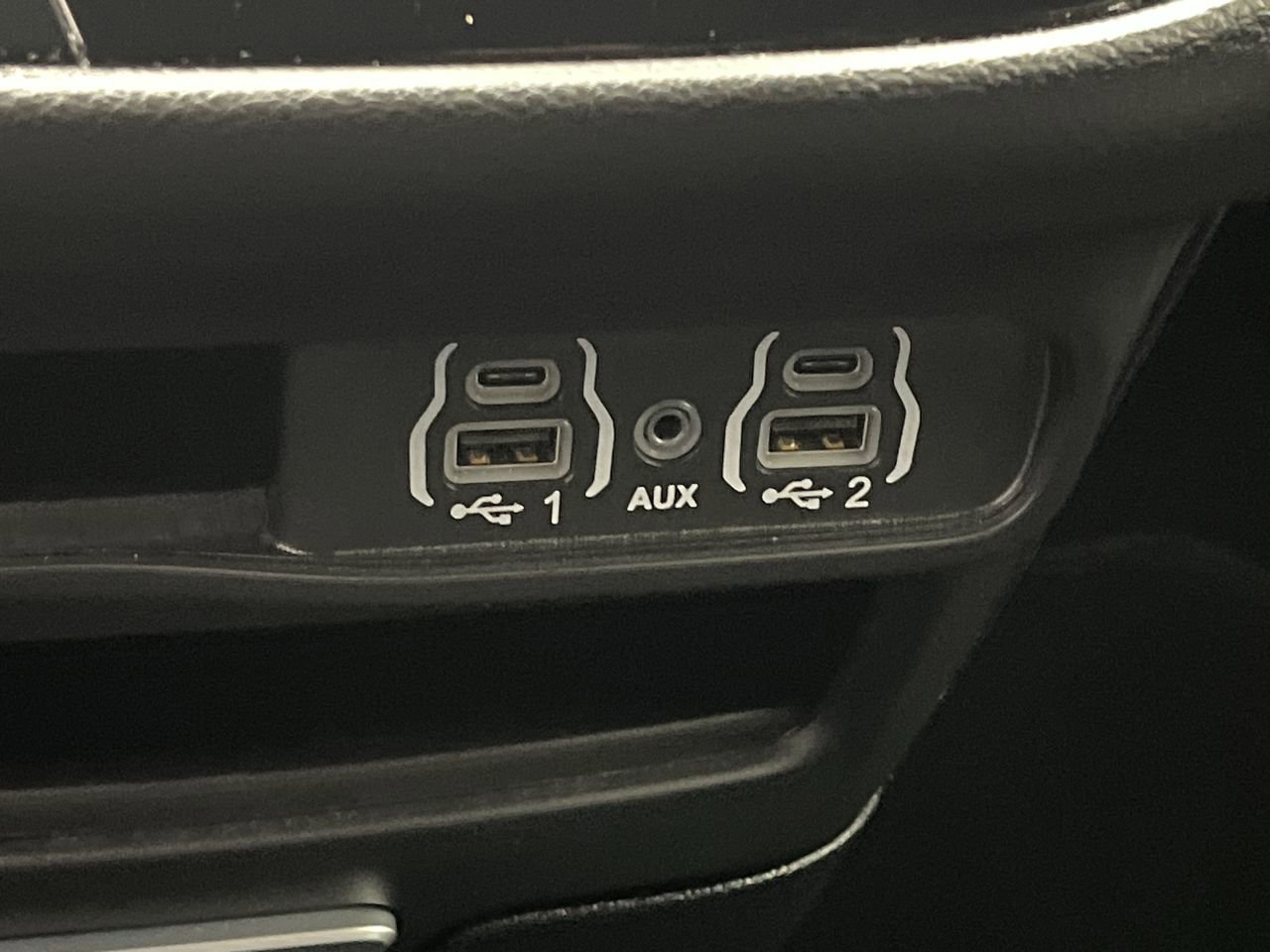 Used 2025 Chrysler Pacifica Select FWD image 24
