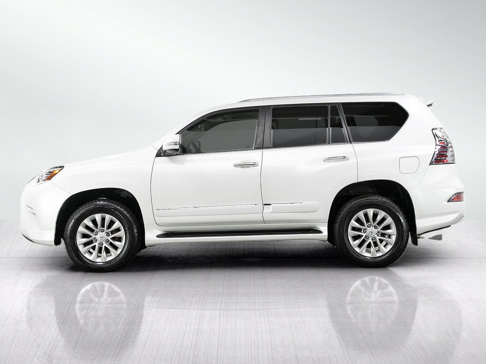 Used 2019 Lexus GX 460 Premium w/ Premium Package AWD/4WD image 2