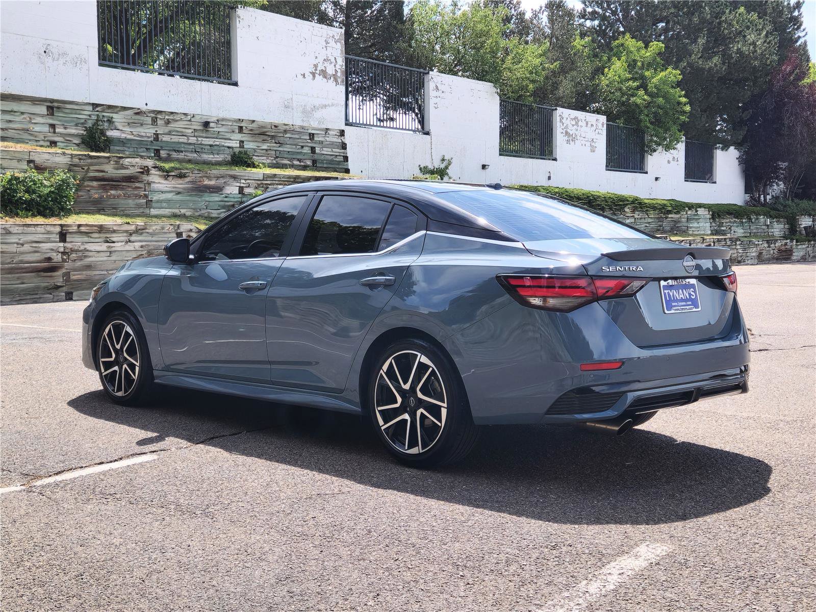 Used 2025 Nissan Sentra SR image 5