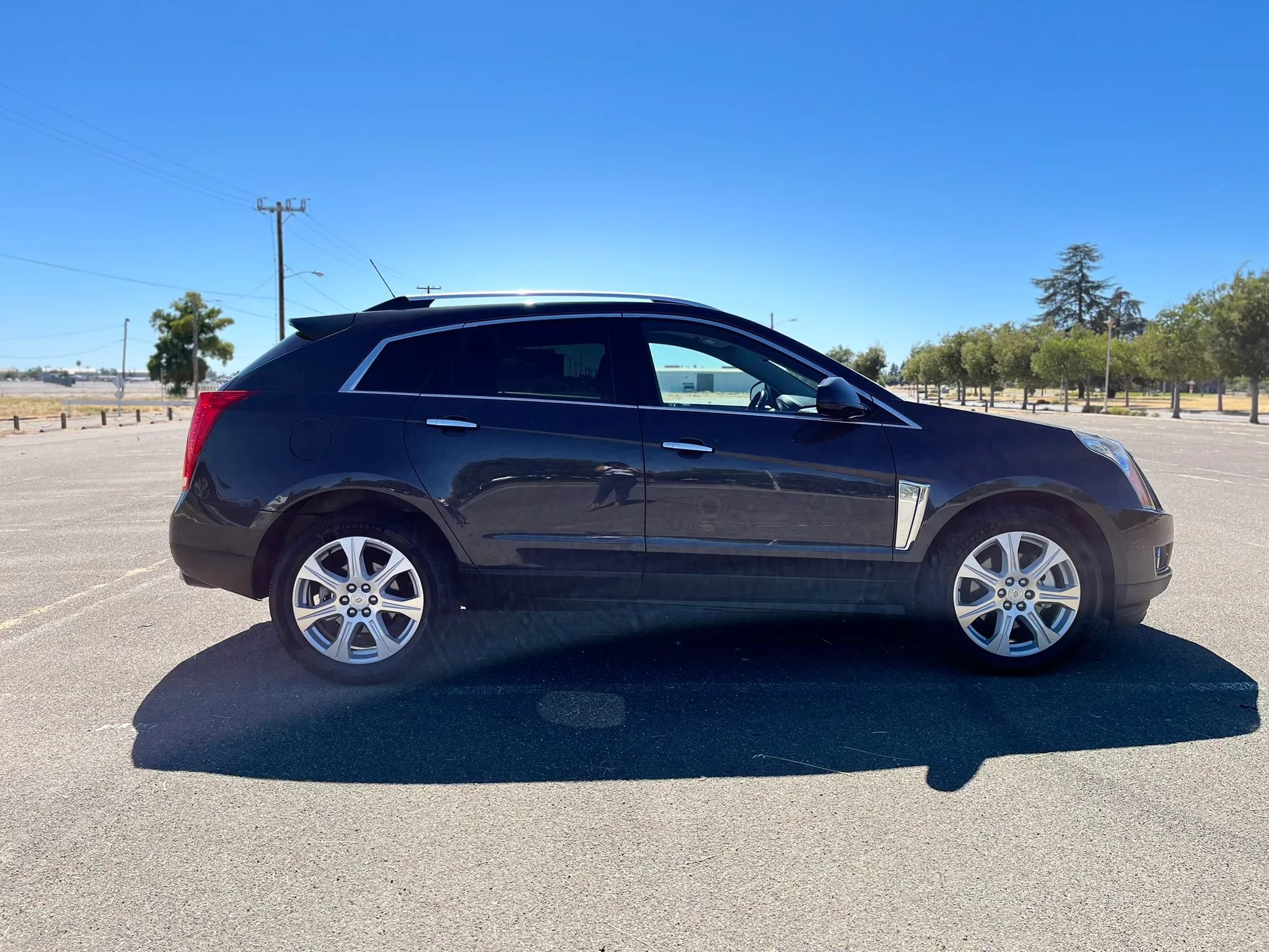 Used 2015 Cadillac SRX Performance w/ Driver Awareness Package AWD/4WD image 4