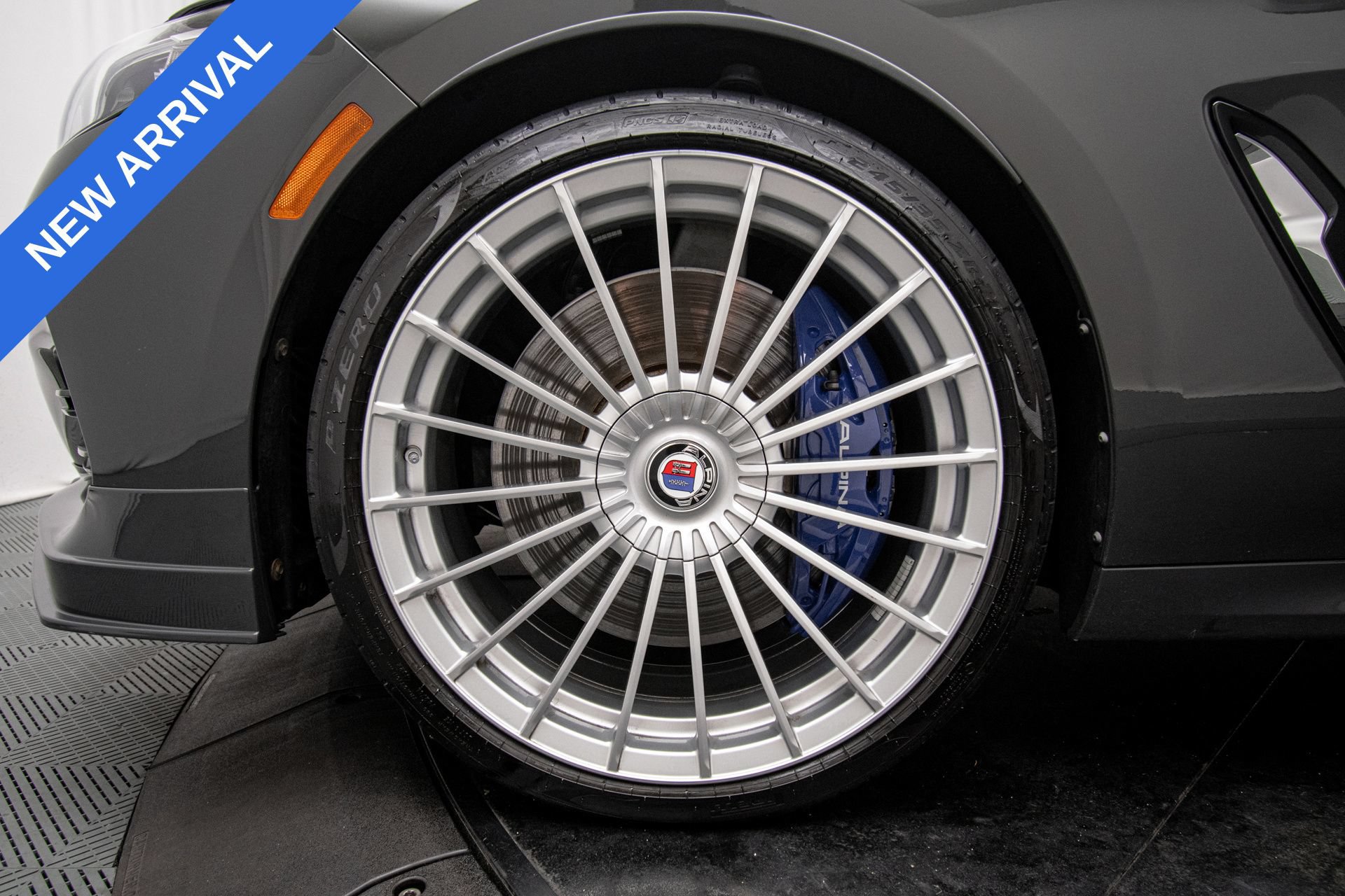 Used 2024 BMW ALPINA B8 xDrive Gran Coupe AWD/4WD image 37
