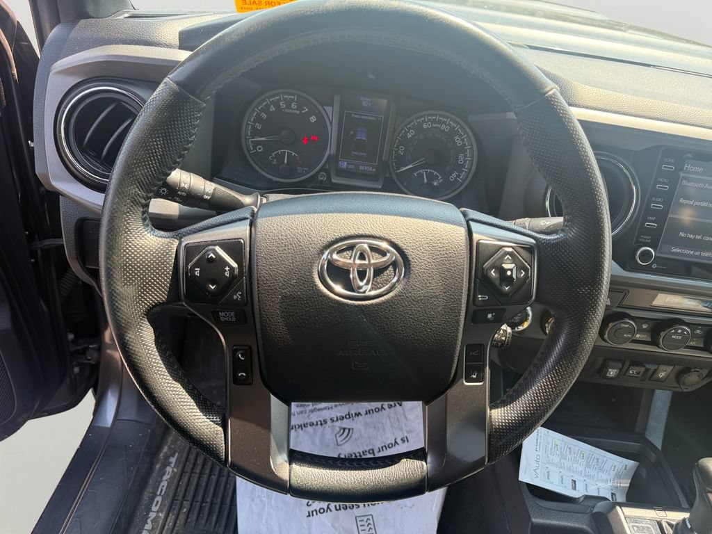 Used 2021 Toyota Tacoma TRD Sport AWD/4WD image 18