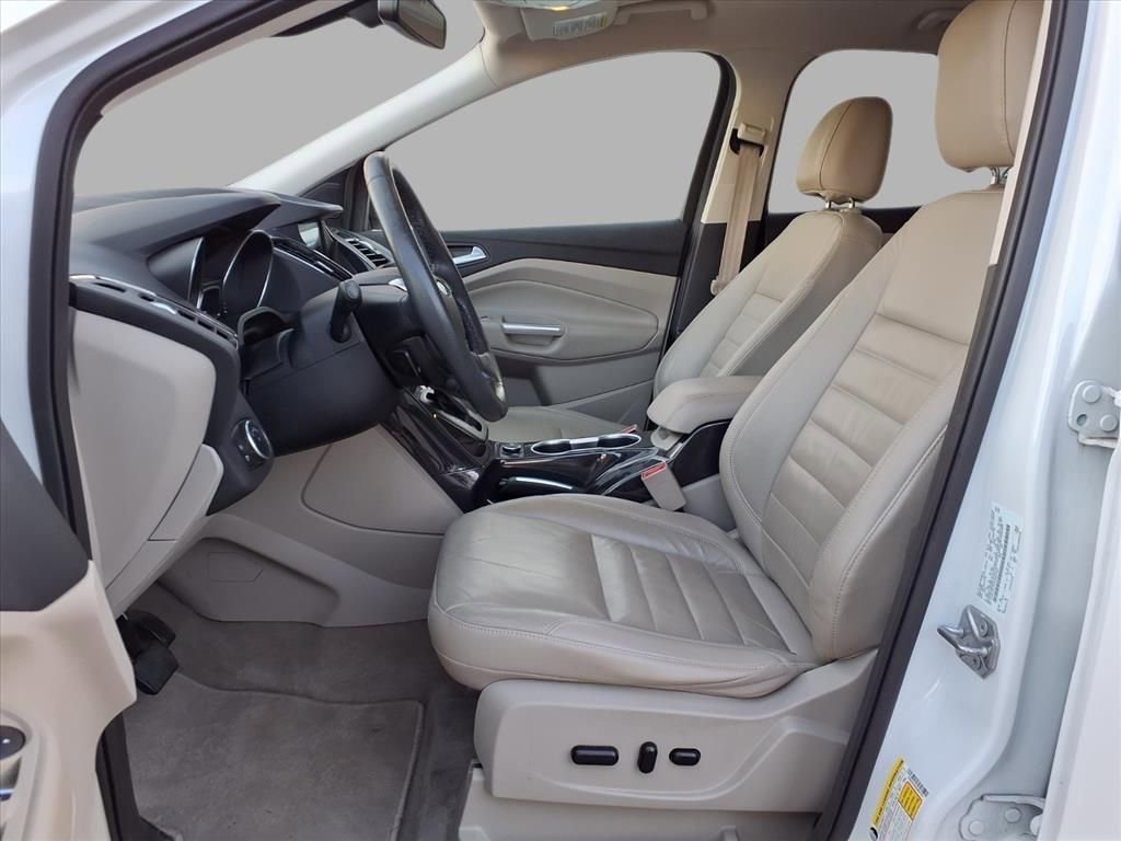 Used 2016 Ford Escape Titanium image 17