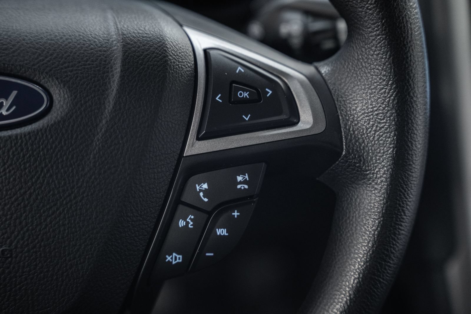 Certified 2020 Ford Fusion SE FWD image 25