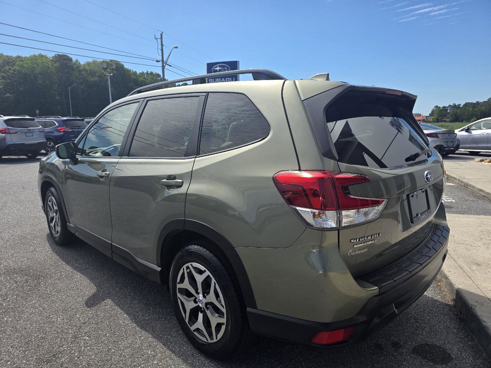 Used 2020 Subaru Forester Premium AWD/4WD image 8