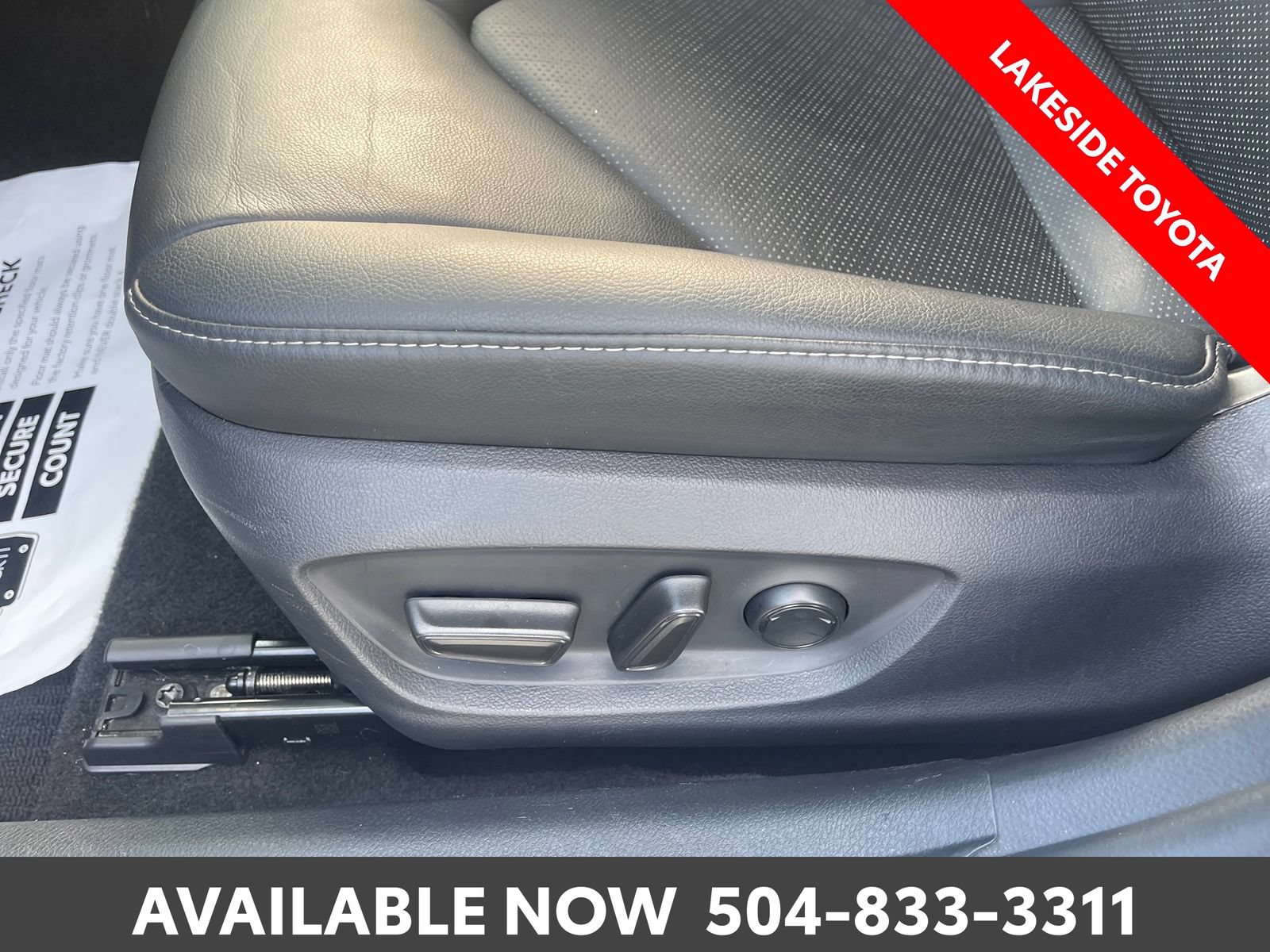 Used 2018 Toyota Camry XSE FWD image 25