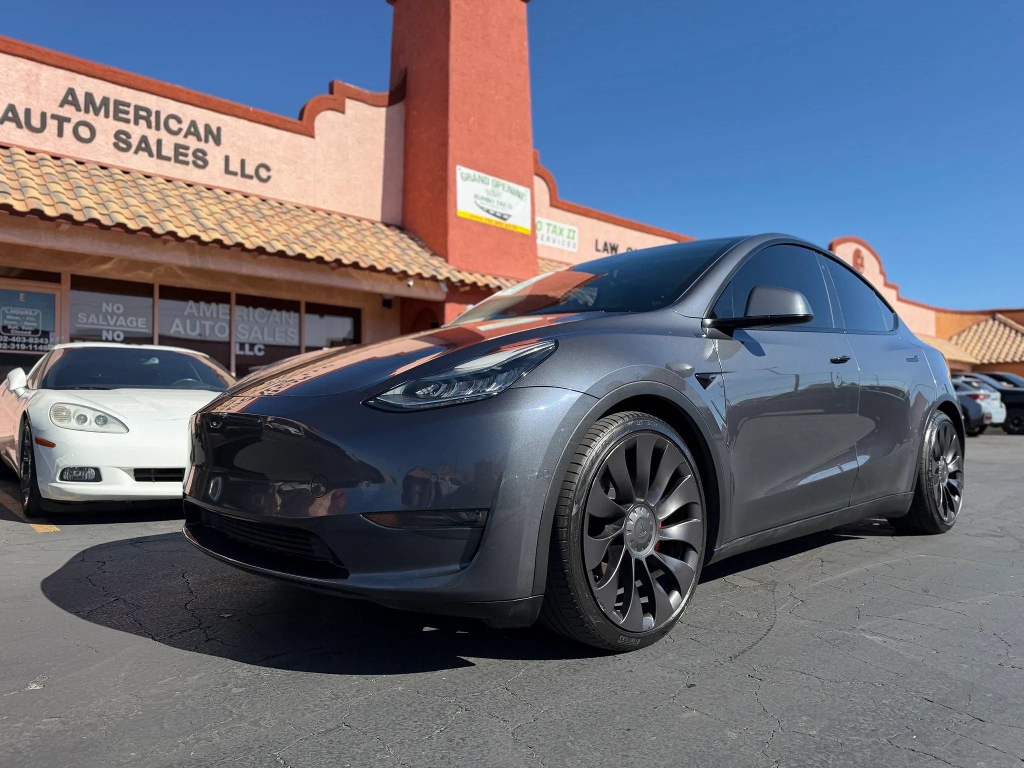Used 2020 Tesla Model Y Performance AWD/4WD image 1