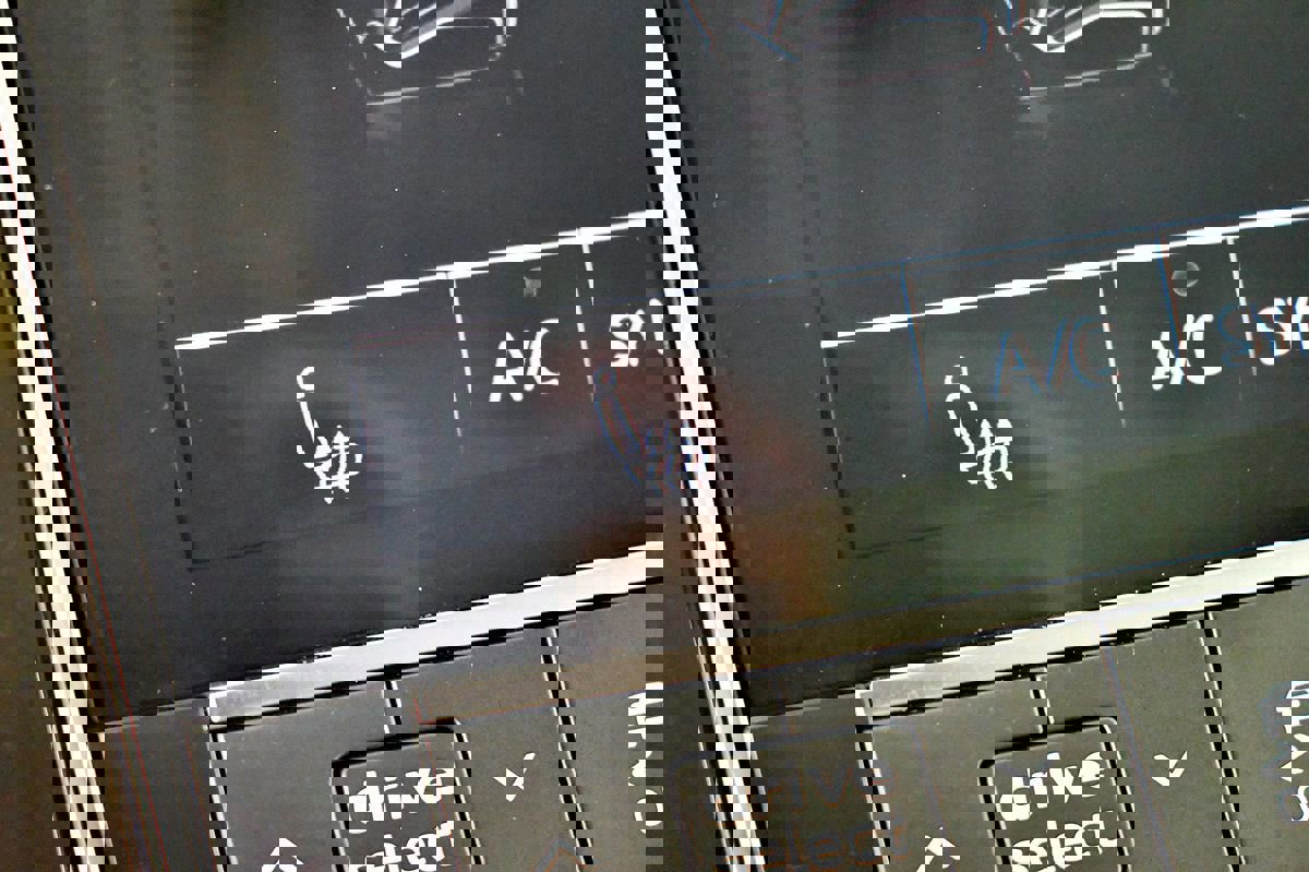 Used 2019 Audi Q8 Premium w/ Convenience Package image 35