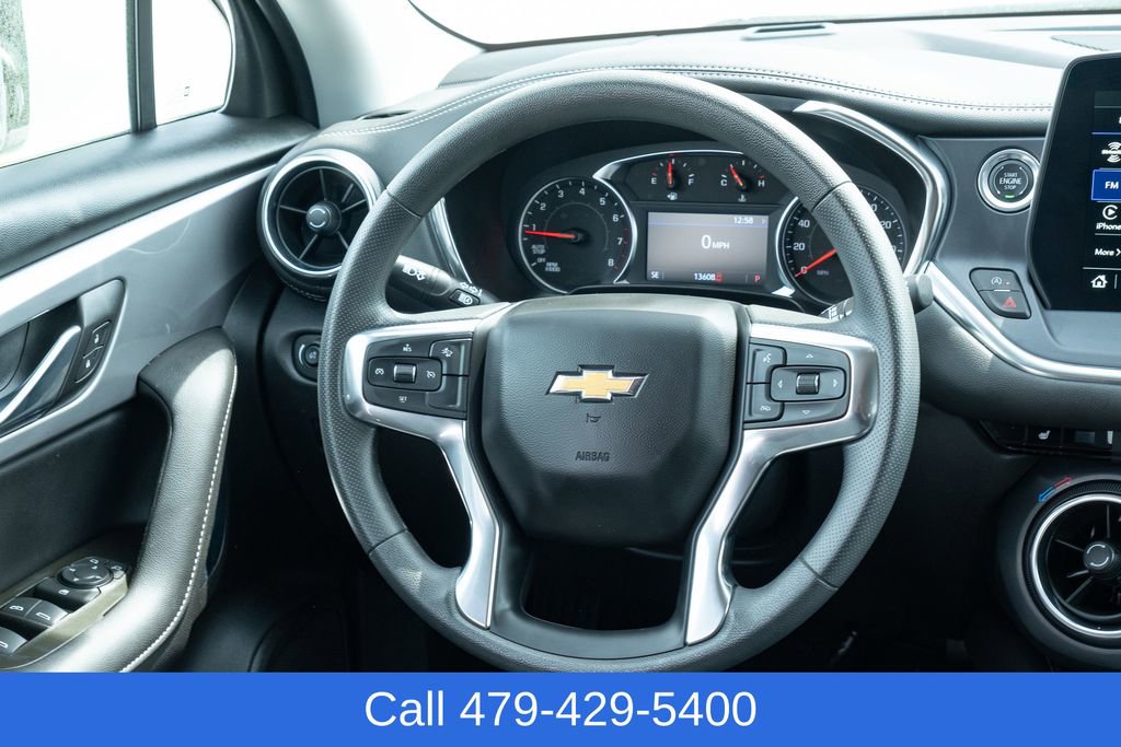 Used 2025 Chevrolet Blazer LT image 32