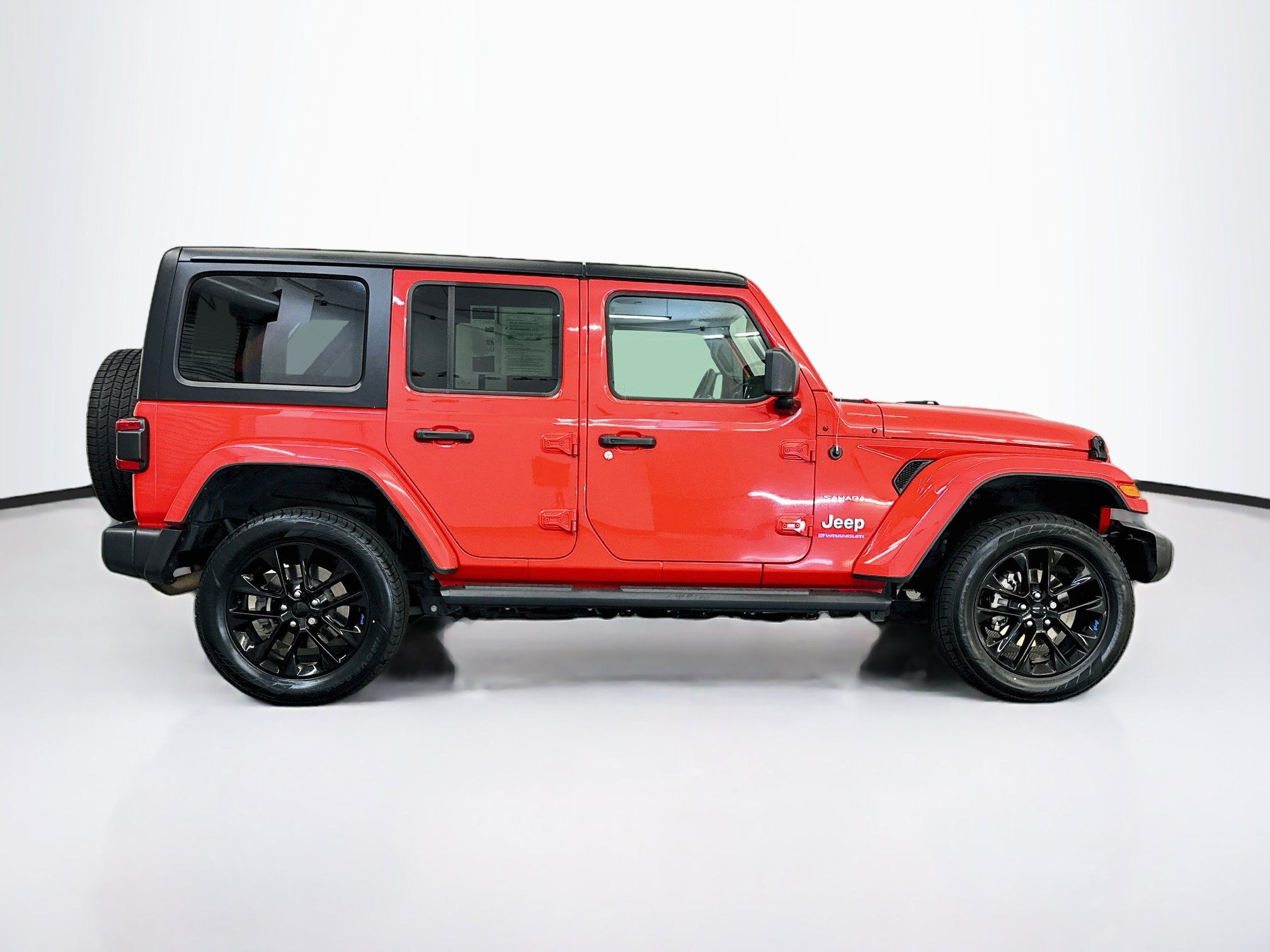 Used 2023 Jeep Wrangler Unlimited Sahara AWD/4WD image 10