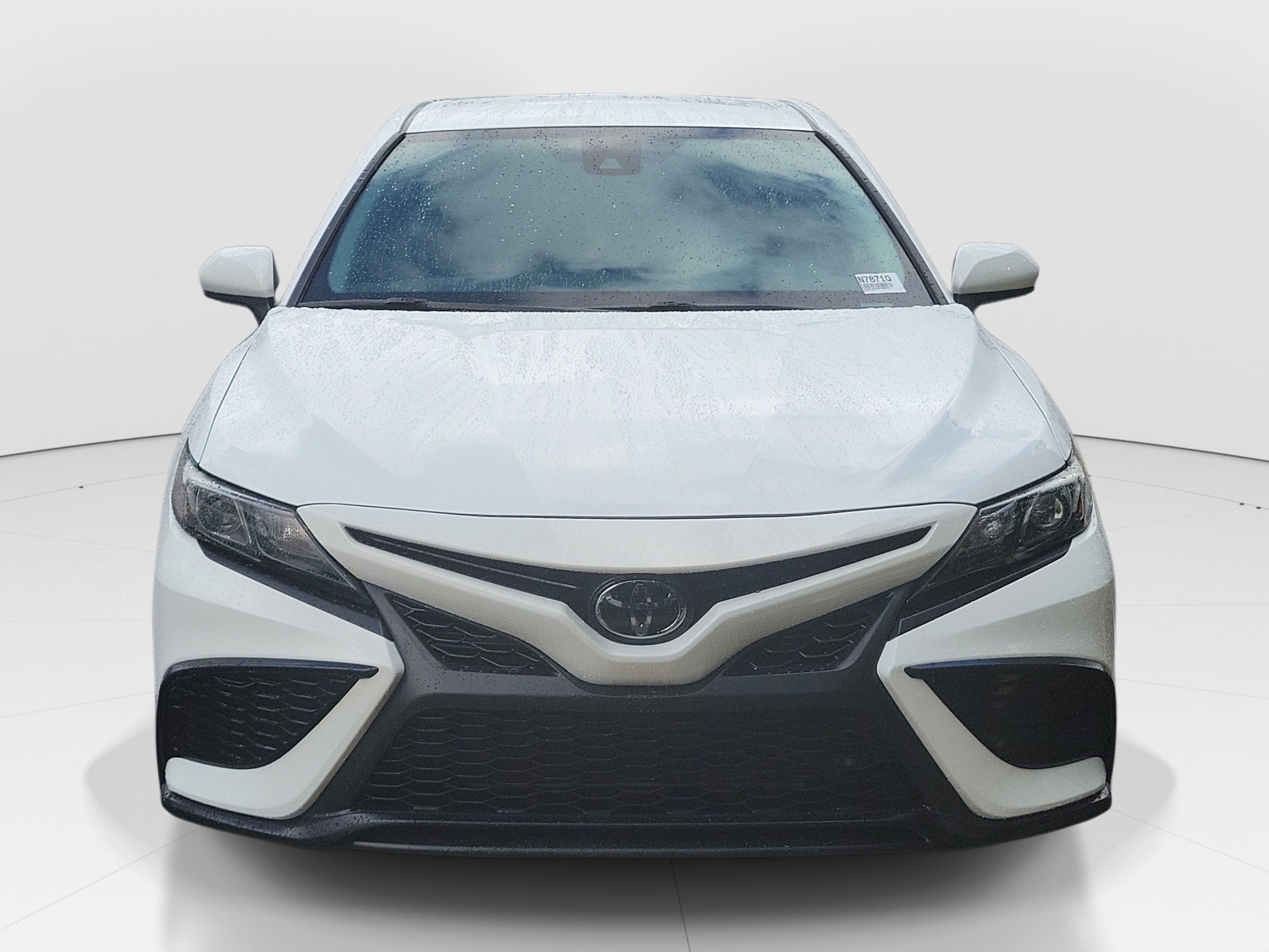 Used 2021 Toyota Camry SE FWD video 2
