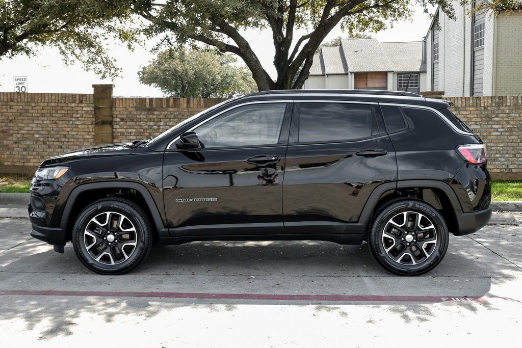 Used 2022 Jeep Compass Latitude image 20