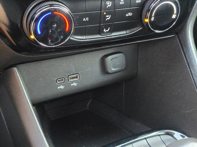 Used 2024 Buick Encore GX Sport Touring image 31