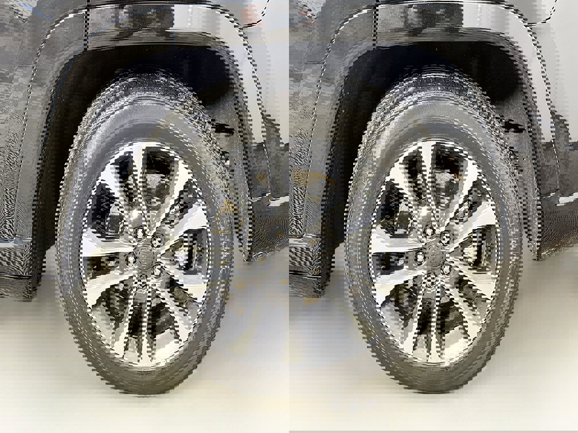 Used 2023 Jeep Grand Cherokee Overland image 31