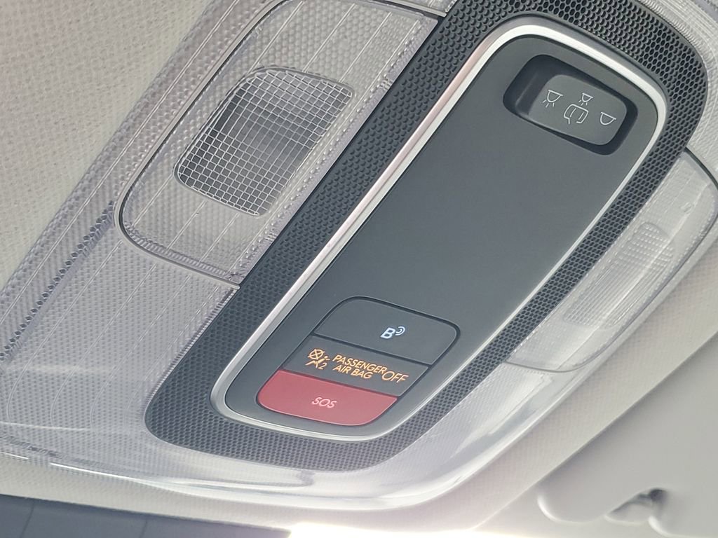 Used 2025 Hyundai Kona SEL image 23