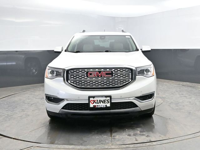 Used 2017 GMC Acadia Denali image 2