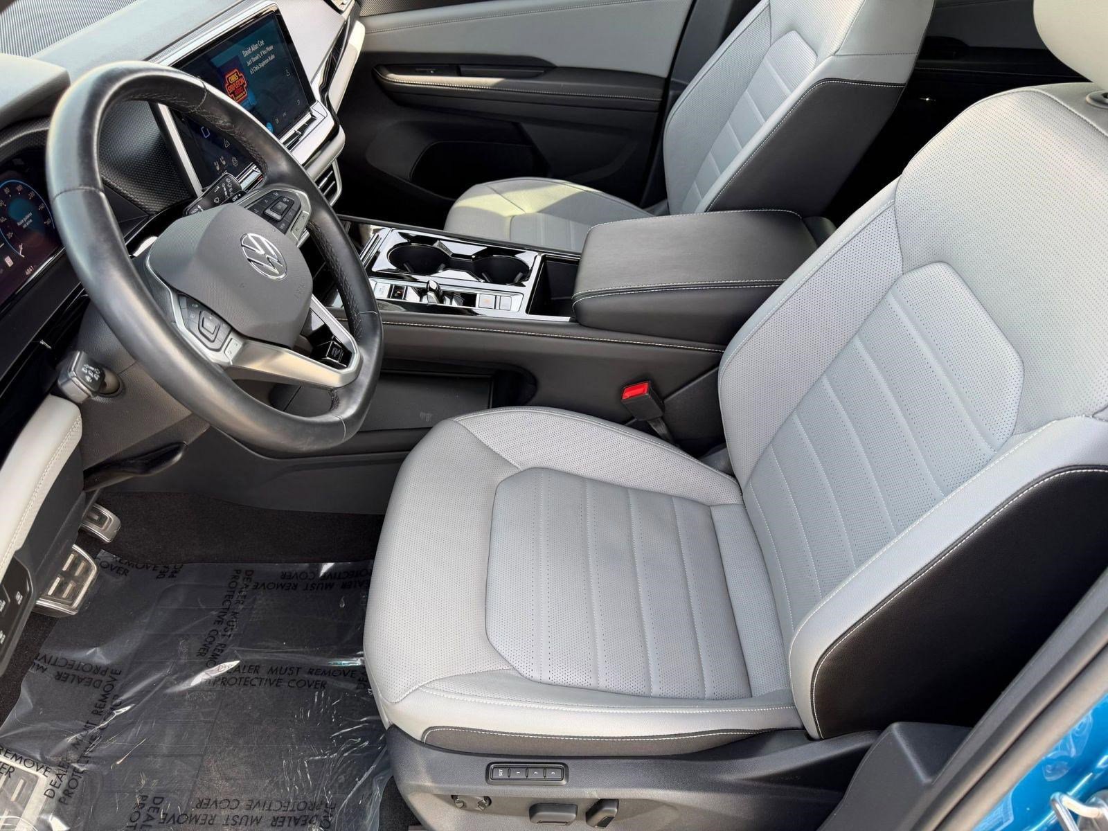 Certified 2024 Volkswagen Atlas Cross Sport SEL R-Line image 5