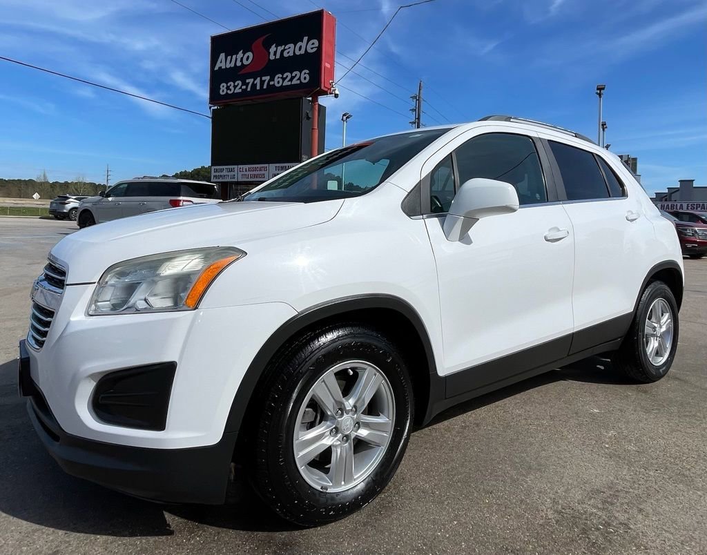 Used 2015 Chevrolet Trax LT w/ LT Plus Package image 4