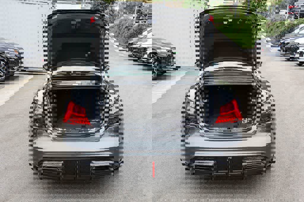 Used 2025 Audi RS e-tron GT performance image 27