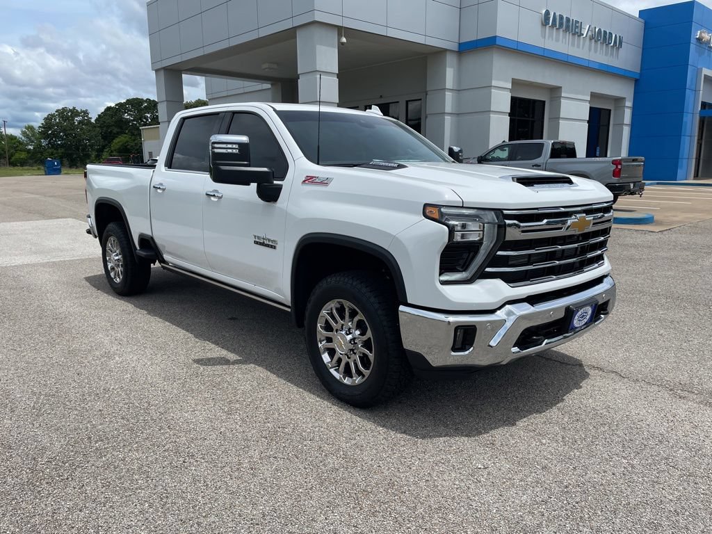 New 2026 Chevrolet Silverado 3500 LTZ w/ LTZ Premium Texas Edition AWD/4WD image 7