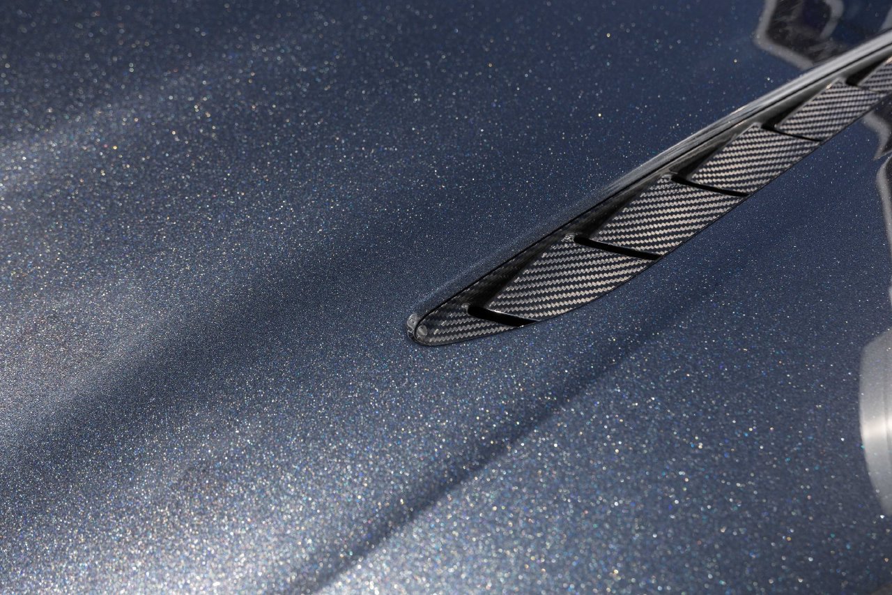 Used 2023 Aston Martin V8 Vantage Roadster RWD image 13