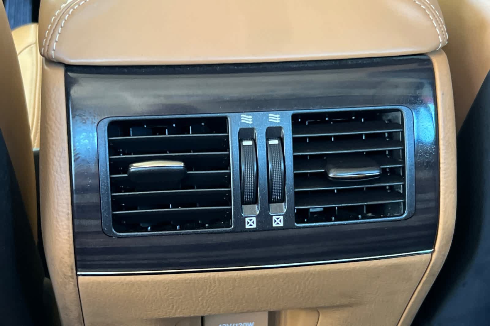 Used 2014 Lexus LS 460 w/ Comfort Package RWD image 14