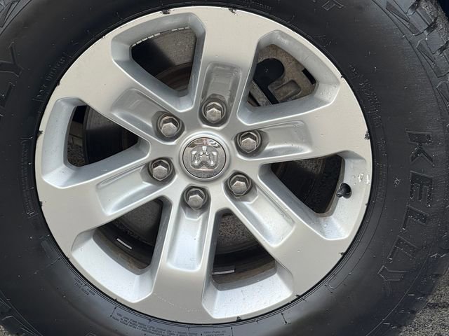 Used 2024 RAM 1500 Laramie AWD/4WD image 14