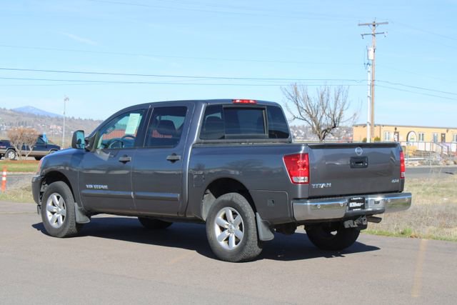 Used 2014 Nissan Titan SV image 3