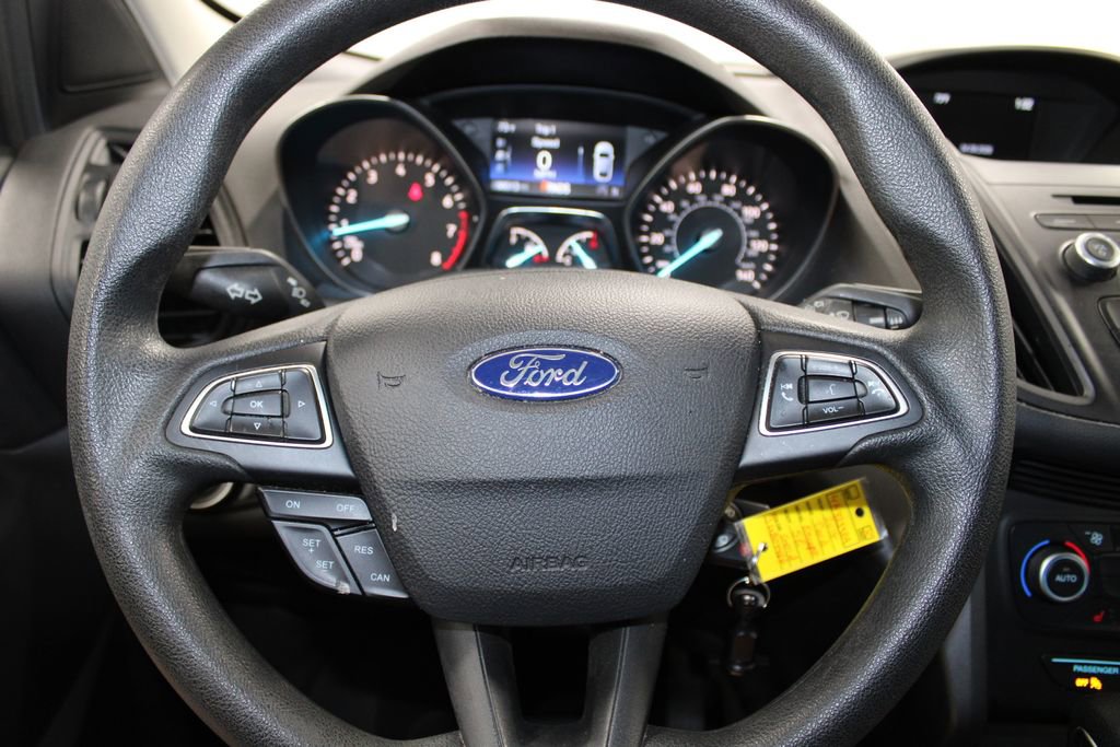 Used 2018 Ford Escape SE FWD image 31
