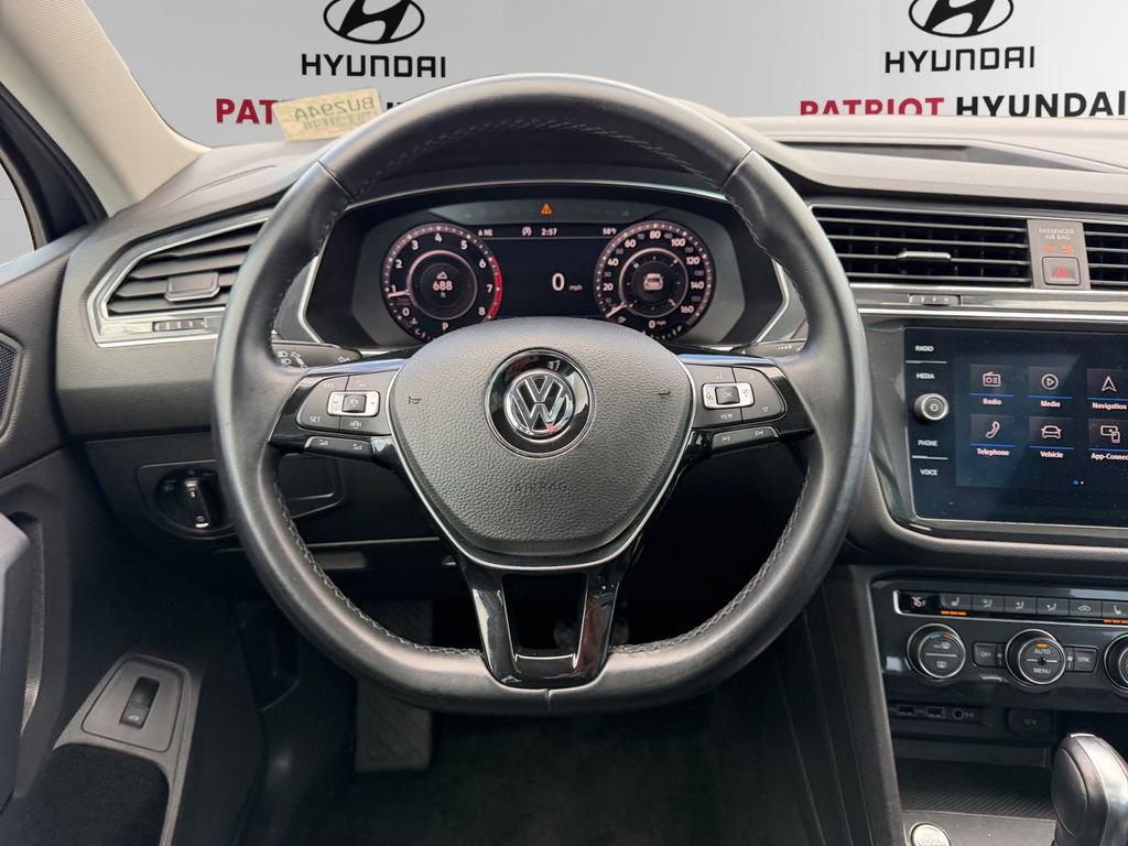 Used 2019 Volkswagen Tiguan SEL AWD/4WD image 12