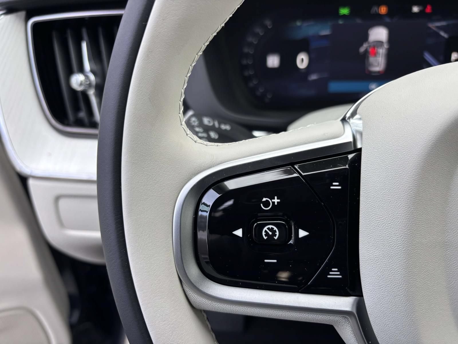 New 2026 Volvo XC60 B5 Ultra w/ Protection Package Premier AWD/4WD image 15