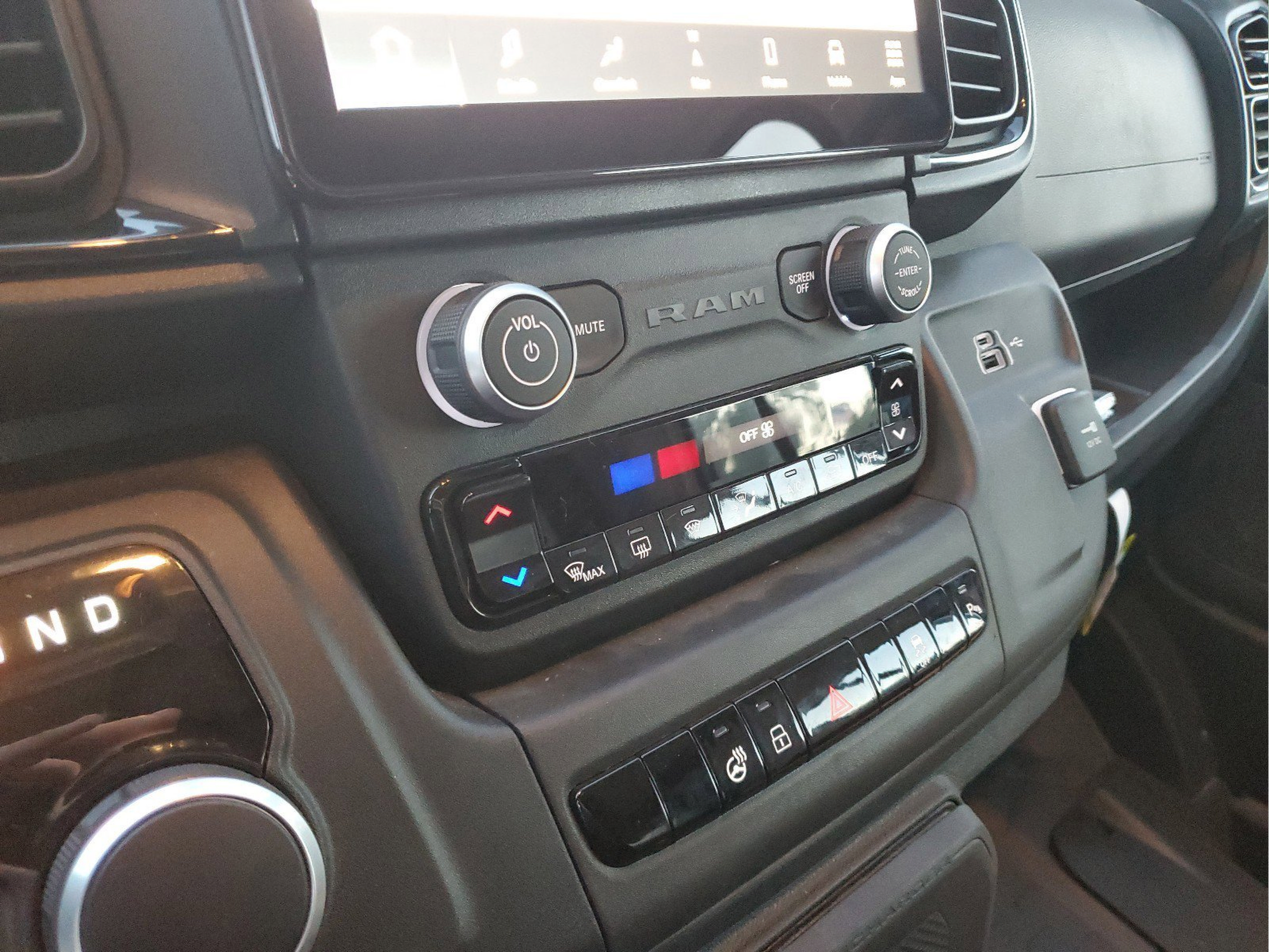 New 2025 RAM ProMaster 3500 FWD image 39