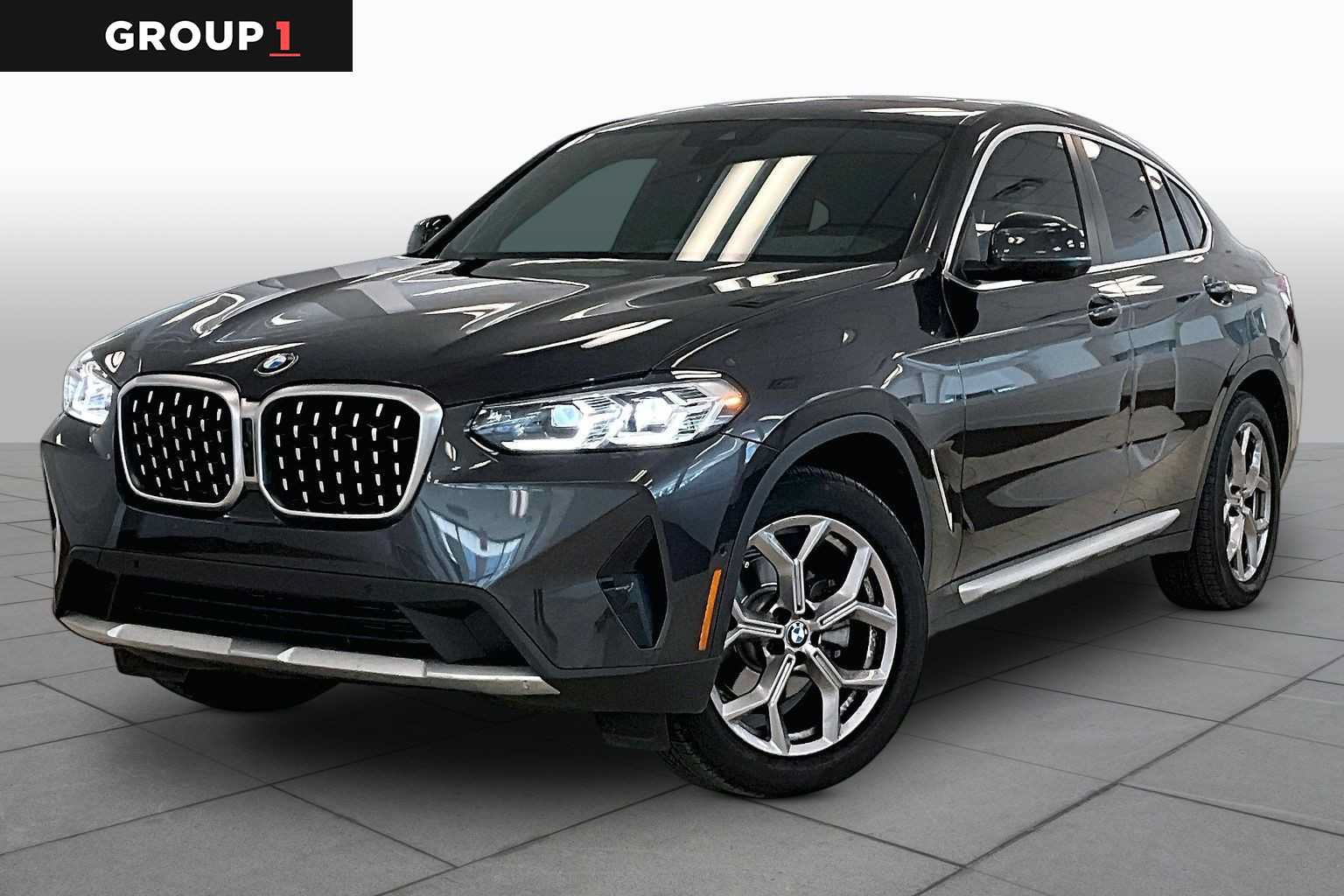 Used 2022 BMW X4 xDrive30i w/ Premium Package 2