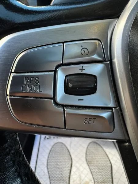 Used 2018 BMW 740i RWD image 29
