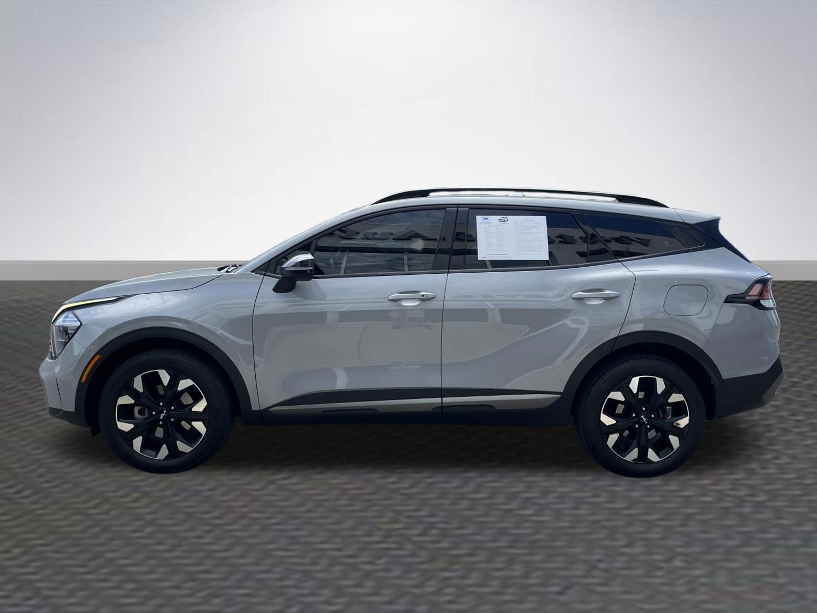 Used 2023 Kia Sportage X-Line w/ X-Line Premium Package AWD/4WD image 4