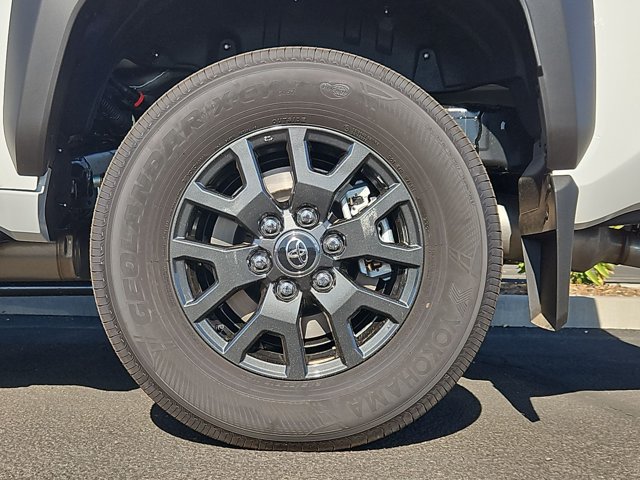 New 2026 Toyota 4Runner SR5 AWD/4WD image 10