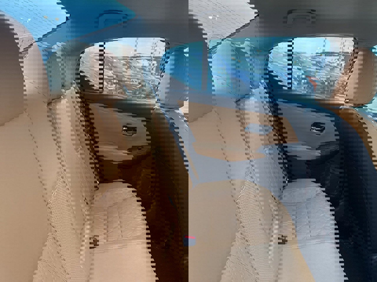 Used 2022 Nissan Sentra SV w/ SV Premium Package image 30