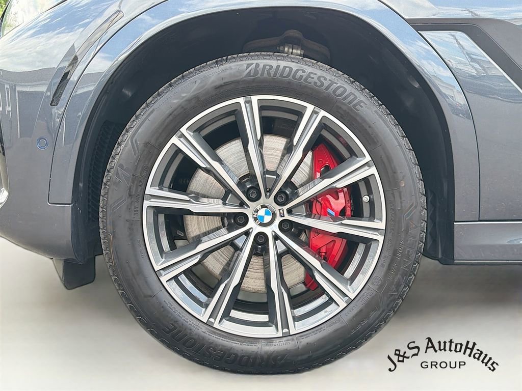 Used 2021 BMW X6 M50i w/ Executive Package AWD/4WD image 38