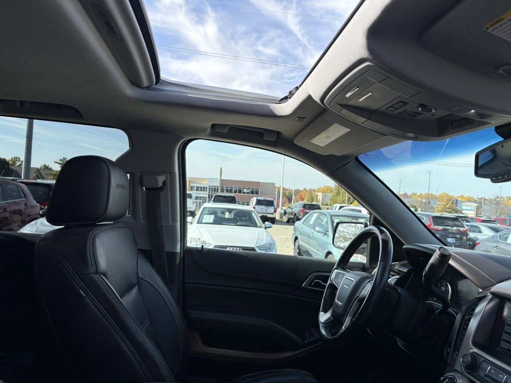 Used 2020 GMC Yukon XL Denali image 31