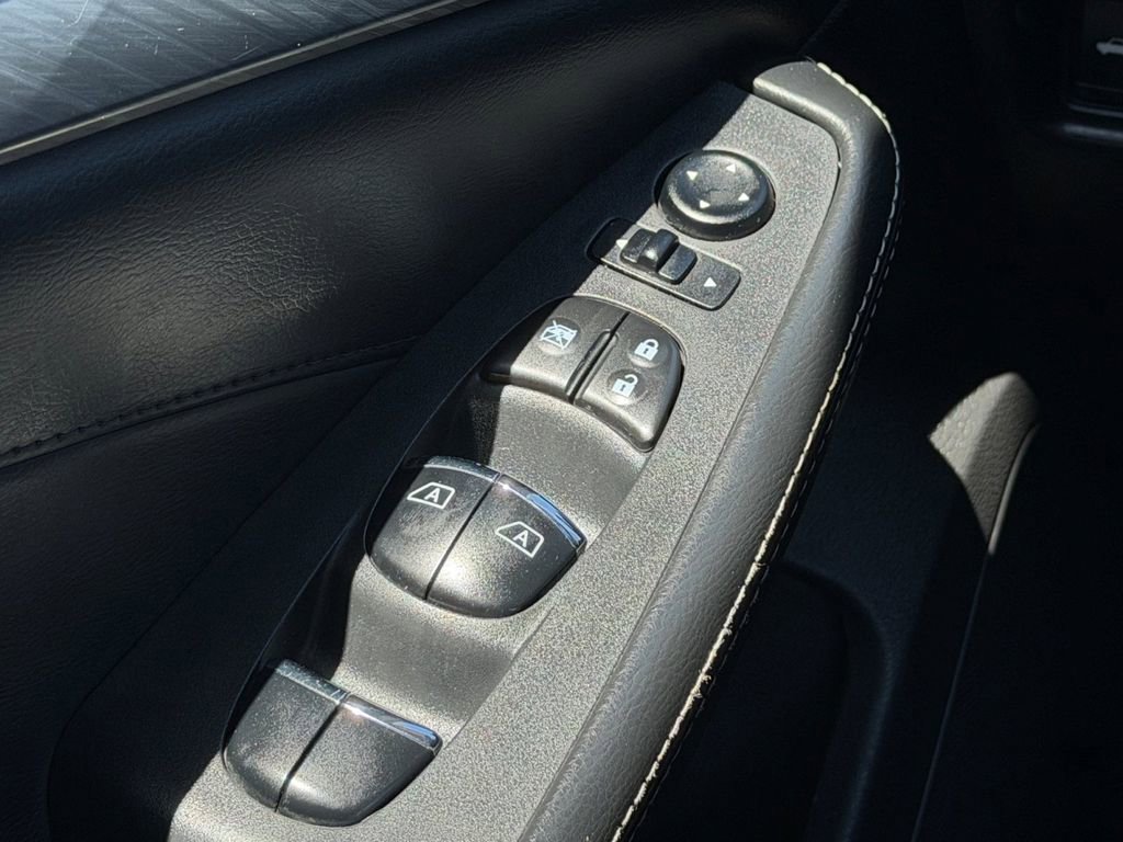 Used 2017 Nissan Maxima 3.5 SL image 20