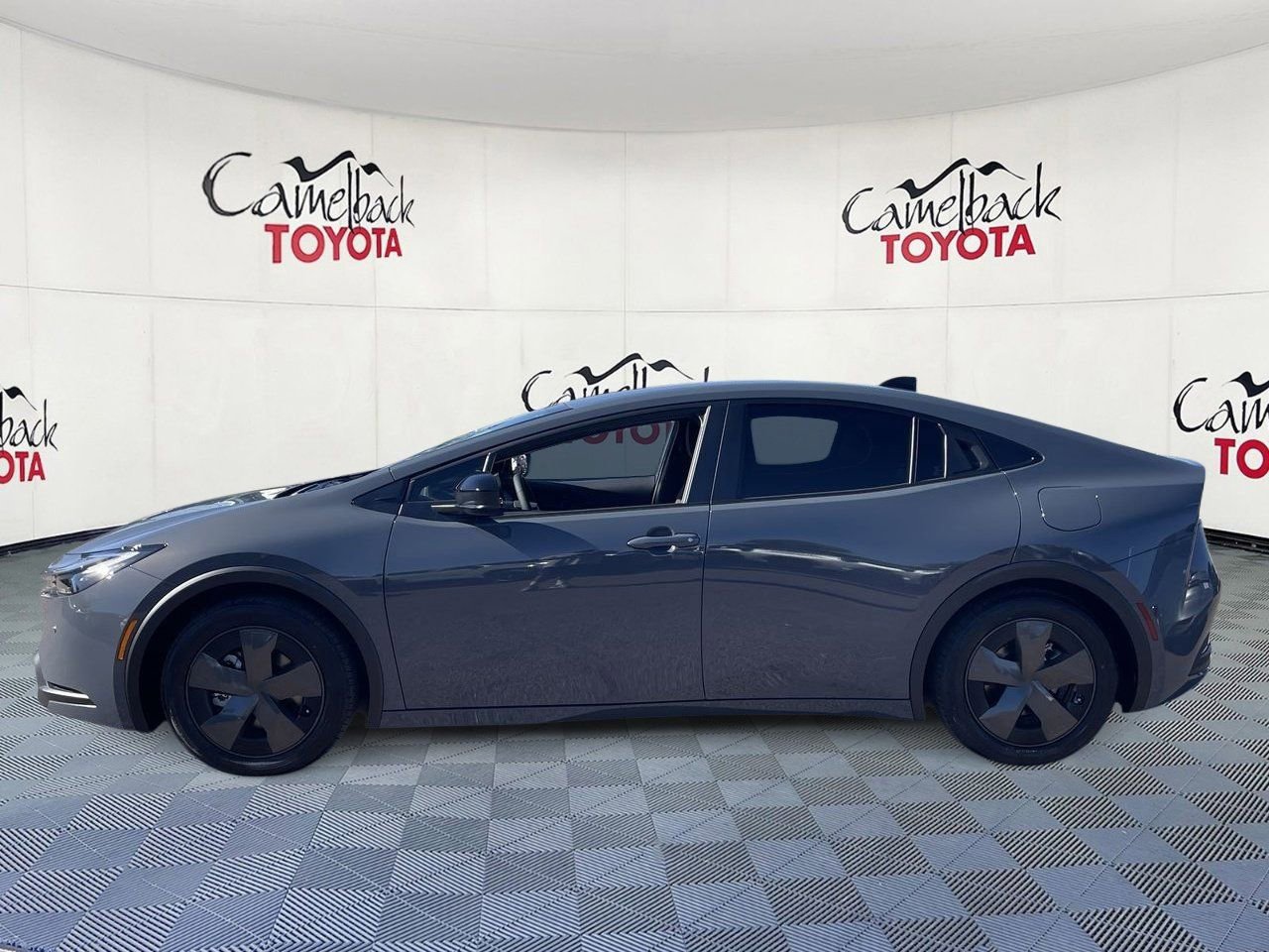 New 2026 Toyota Prius Plug-In Hybrid image 4