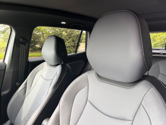 New 2026 Volkswagen Tiguan SE R-Line FWD image 10