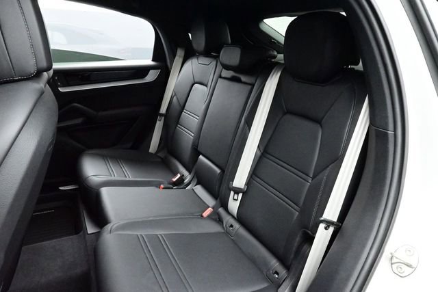 Certified 2025 Porsche Cayenne S AWD/4WD image 14
